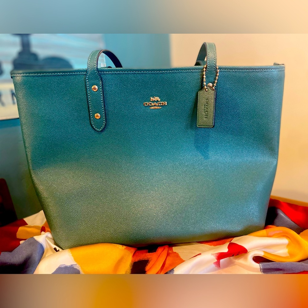 Coach Zip Tote Crossgrain Leather